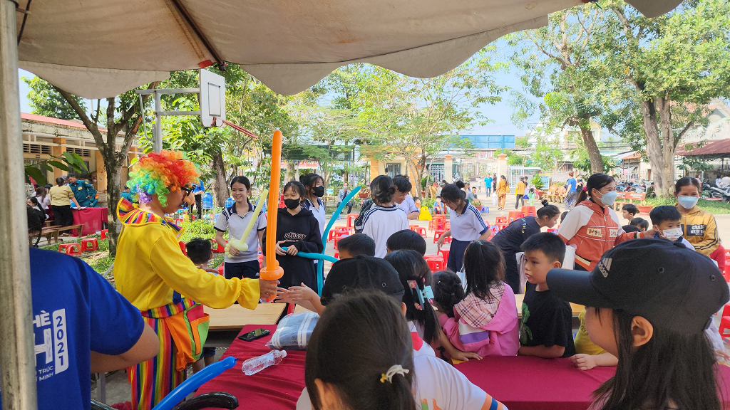 HÀNH TRÌNH KẾT NỐI TRÁI TIM CÙNG NHỮNG THIÊN THẦN ÁO TRẮNG ĐẾN VỚI TRẺ EM VÙNG KHÓ KHĂN Ở TÂY NINH 7 HÀNH TRÌNH KẾT NỐI TRÁI TIM CÙNG NHỮNG THIÊN THẦN ÁO TRẮNG ĐẾN VỚI TRẺ EM VÙNG KHÓ KHĂN Ở TÂY NINH