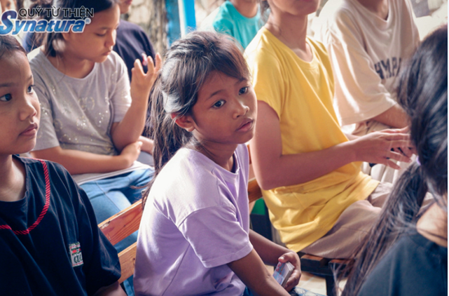 QUỸ TỪ THIỆN SYNATURA  VUI TẾT TRUNG THU CÙNG CÁC EM NHỎ Ở  TRUNG TÂM NHÂN ĐẠO QUÊ HƯƠNG