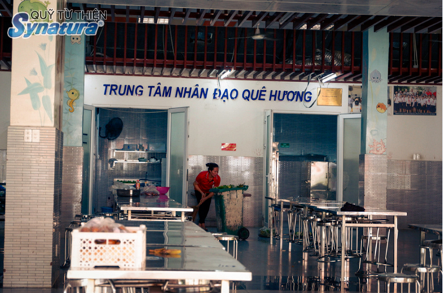 QUỸ TỪ THIỆN SYNATURA  VUI TẾT TRUNG THU CÙNG CÁC EM NHỎ Ở  TRUNG TÂM NHÂN ĐẠO QUÊ HƯƠNG