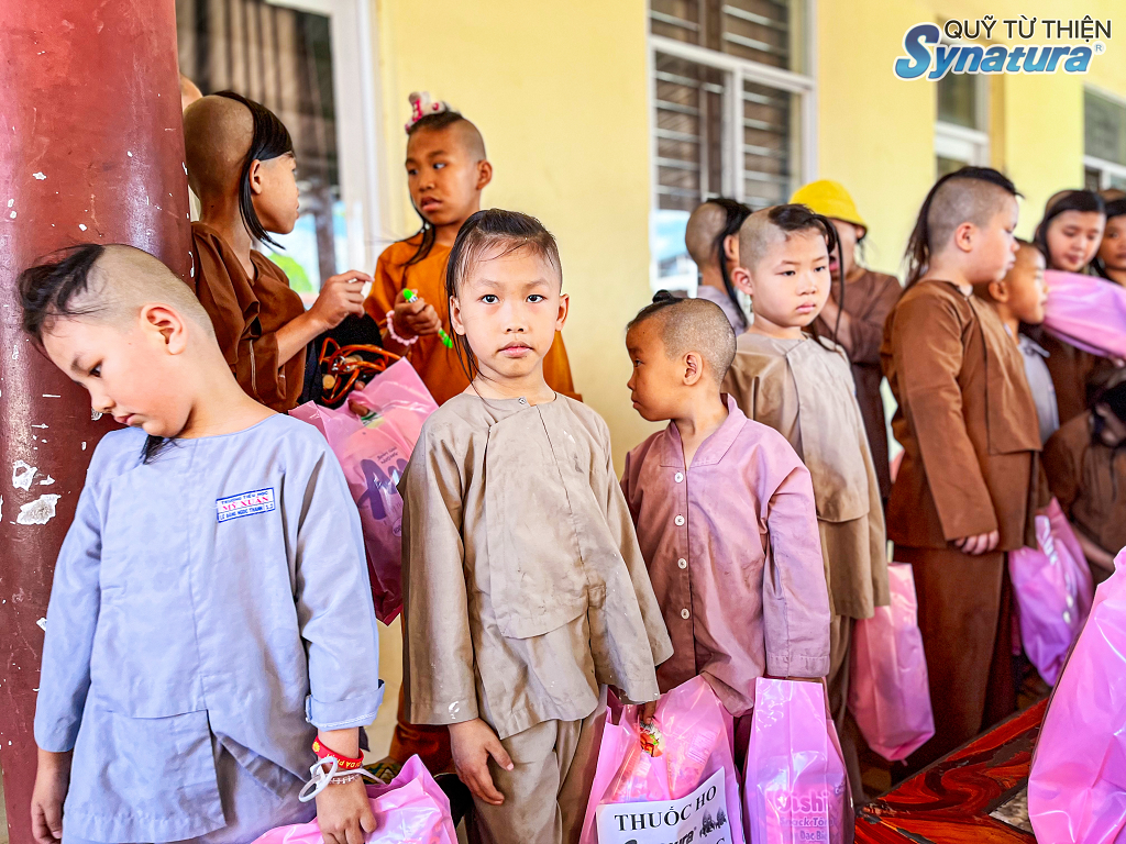 SYNATURA – HÀNH TRÌNH TRAO GỬI YÊU THƯƠNG ĐẾN MÁI ẤM CHÙA TỪ ÂN