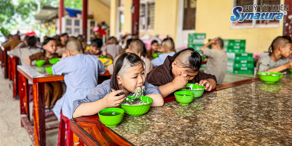 SYNATURA – HÀNH TRÌNH TRAO GỬI YÊU THƯƠNG ĐẾN MÁI ẤM CHÙA TỪ ÂN