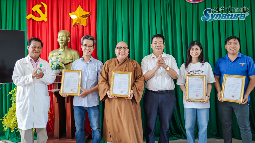 QUỸ TỪ THIỆN SYNATURA - CHƯƠNG TRÌNH KHÁM BỆNH VÀ PHÁT QUÀ TẠI XÃ PHÚ BÌNH, TÂN PHÚ, ĐỒNG NAI