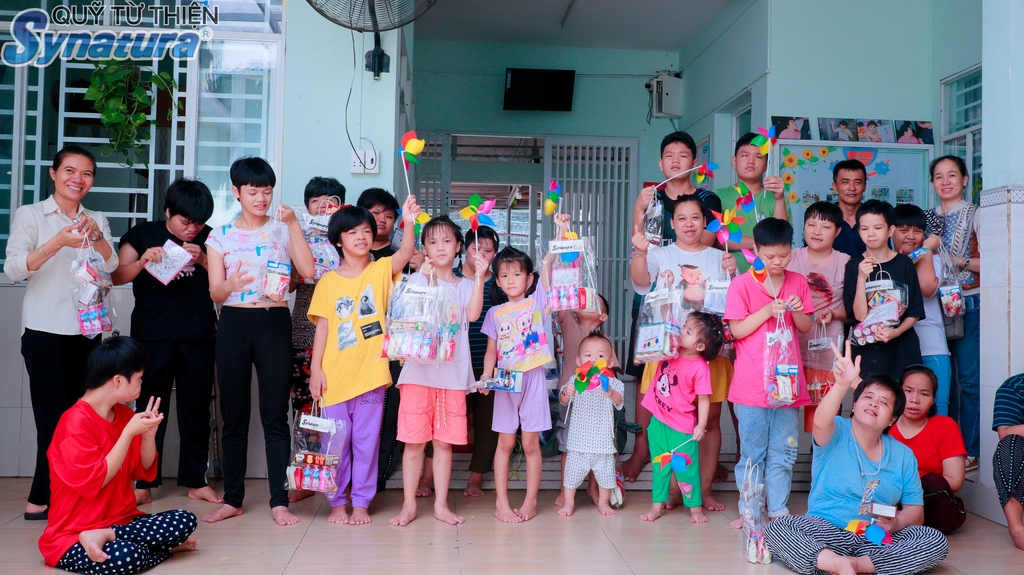 MÁI ẤM TỪ TÂM – NƠI YÊU THƯƠNG ĐƯỢC LẤP ĐẦY 18 MÁI ẤM TỪ TÂM – NƠI YÊU THƯƠNG ĐƯỢC LẤP ĐẦY