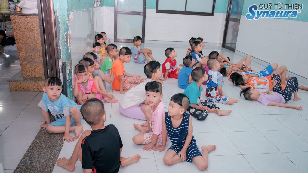 SYNATURA - GOM HẾT YÊU THƯƠNG GỬI CHÚT NẮNG VÀNG ĐẾN TUỔI THƠ 30 SYNATURA - GOM HẾT YÊU THƯƠNG GỬI CHÚT NẮNG VÀNG ĐẾN TUỔI THƠ
